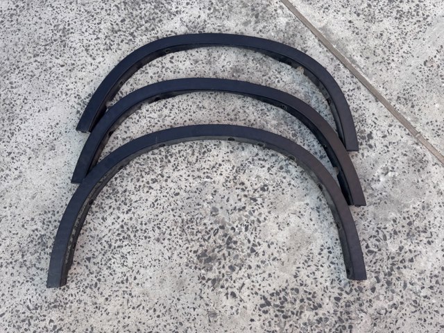 Накладка передней левой арки колеса 51777294373 BMW