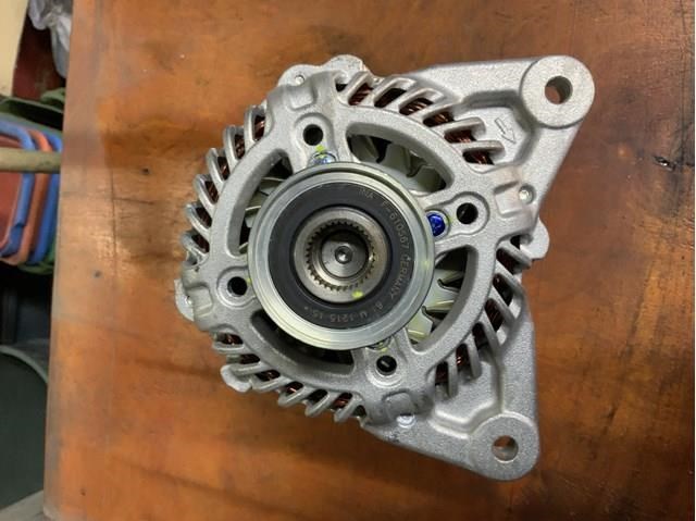 RENAULT 231009933R Генератор в наличии Черновцы
