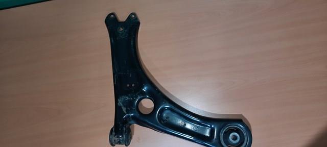 Нижний правый рычаг передней подвески 1K0407152BG VAG