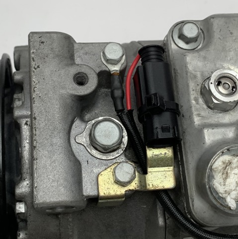 MERCEDES A0012300811 Компрессор кондиционера в наличии Николаев