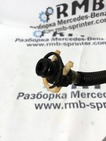 A6110706432 MERCEDES Трубка топливная от топливоподкачивающего насоса к клапану отсечки топлива купить в Ровно