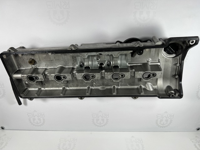 MERCEDES A6120160305 Клапанная крышка в наличии Киев