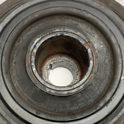 Демпфер коленвала A6120300803 MERCEDES