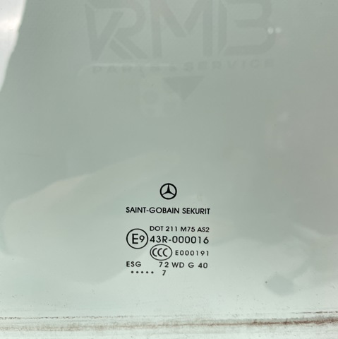 A6397250410 MERCEDES Стекло двери передней левой купить в Полтава