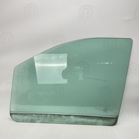MERCEDES A6397250410 Стекло двери передней левой в наличии Ужгород