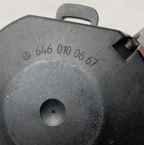 6460100667 MERCEDES Крышка двигателя купить в Сумы