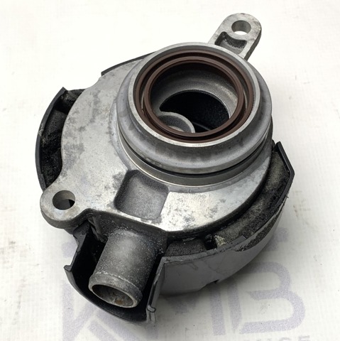 A6460100667 MERCEDES Крышка двигателя купить в Николаев