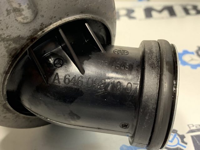 MERCEDES A6460981007 Патрубок воздушный, выход из турбины/компрессора (наддув) в наличии Одесса