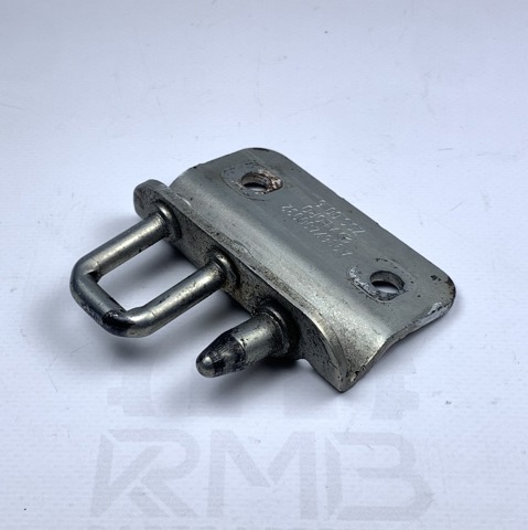 A9067400032 Петля-зацеп (ответная часть) замка двери задней распашной левый нижний купить Кривой Рог