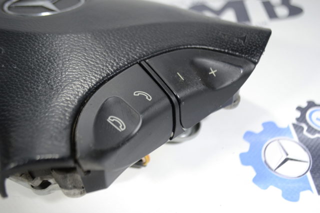 MERCEDES A9068601302 Подушка безопасности водителя в наличии Украина