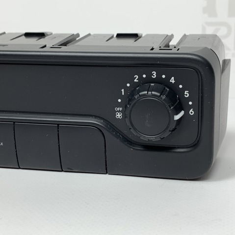 MERCEDES A9079054006 Блок кнопок центральной консоли в наличии Черкассы
