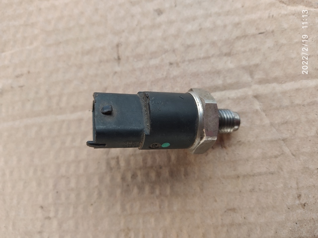 0281002405 BOSCH Датчик давления топлива купить в Кривой Рог