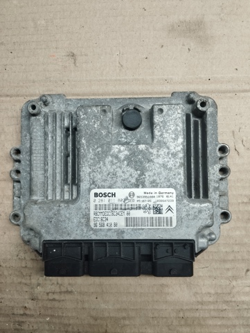 Электронный блок управления двигателем 0281011802 BOSCH