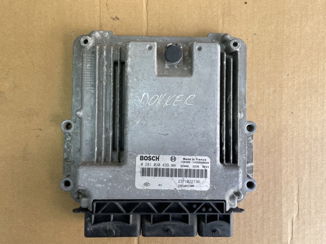 Электронный блок управления двигателем 0281030439 BOSCH