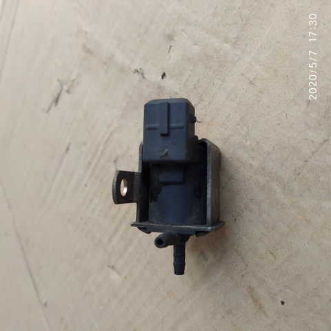 Клапан соленоид регулирования заслонки EGR 028906283F VAG