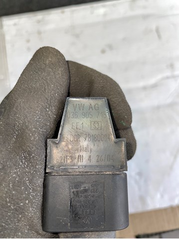 036905715 VAG Катушка зажигания купить в Николаев