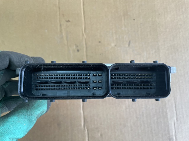 VAG 03G906021AQ Блок управления двигателем в наличии Запорожье