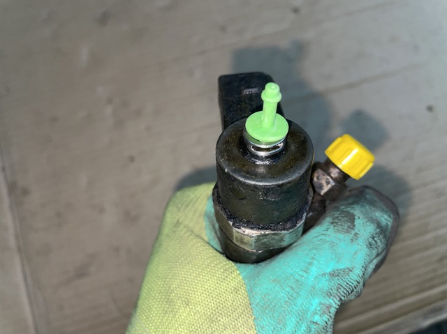 MERCEDES 0445110025 Топливные форсунки в наличии Запорожье