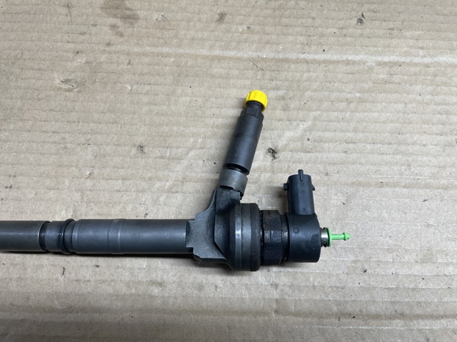 BOSCH 0445110175 Форсунка впрыска топлива в наличии Киев