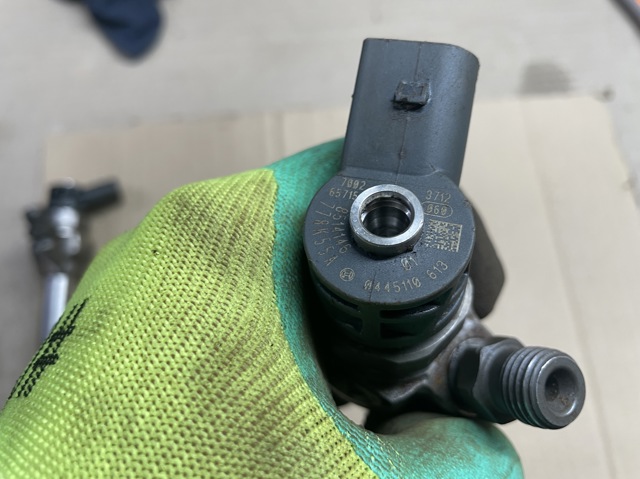 0445110613 BOSCH Топливные форсунки купить в Кривой Рог