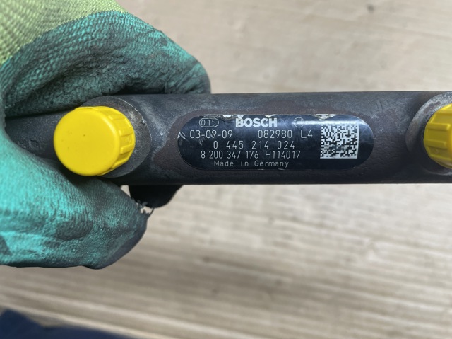 BOSCH 0445214024 Распределитель топлива (рампа) в наличии Николаев