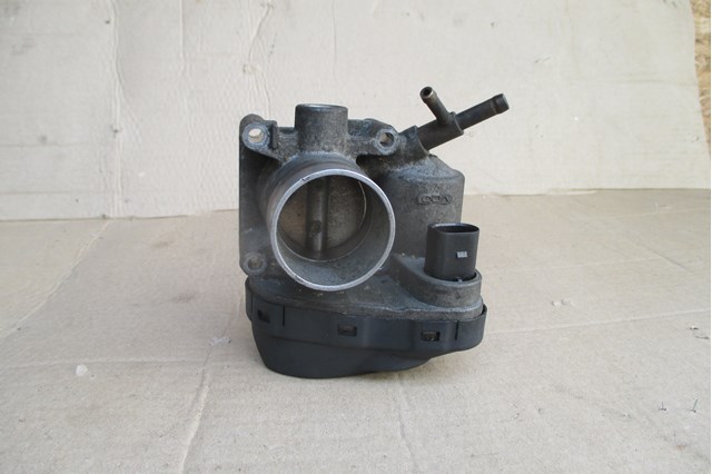 Заслонка воздушная 047133062 VAG