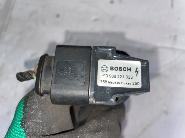 0986221023 Катушка зажигания купить Ирпень