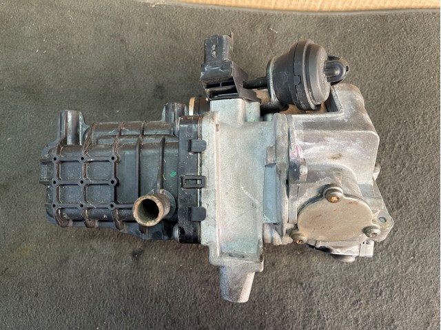 FORD 1108532 в наличии Полтава
