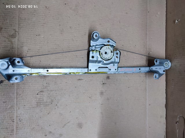 Стеклоподъемник левой задней двери 13132231 OPEL
