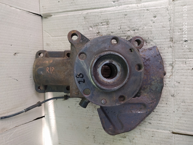 Кулак поворотный передний правый 1330868080 FIAT