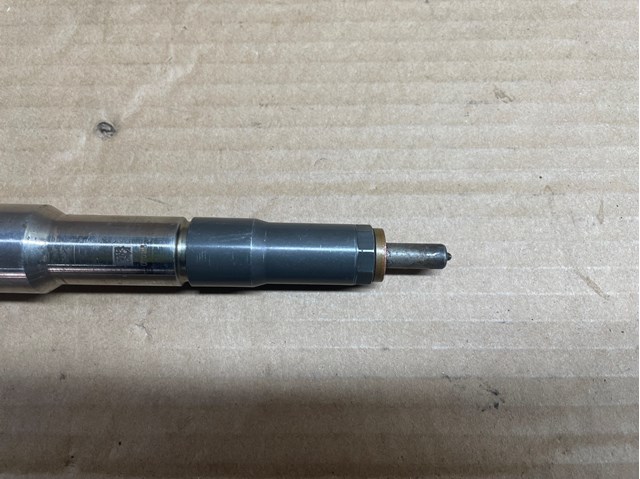 166009567R RENAULT Топливные форсунки купить в Ровно