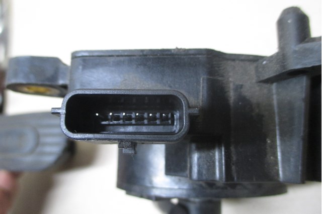 18002AX700 NISSAN Педаль газа купить в Черновцы