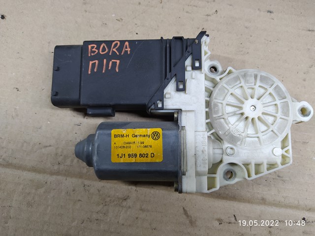 Мотор стеклоподъемника Volkswagen Golf