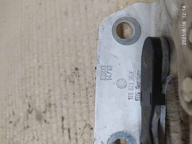 1T0823302F VAG Петля капота правая купить в Кривой Рог