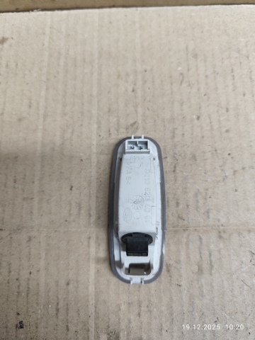 Плафон подсветки багажного отсека 2108204001 MERCEDES