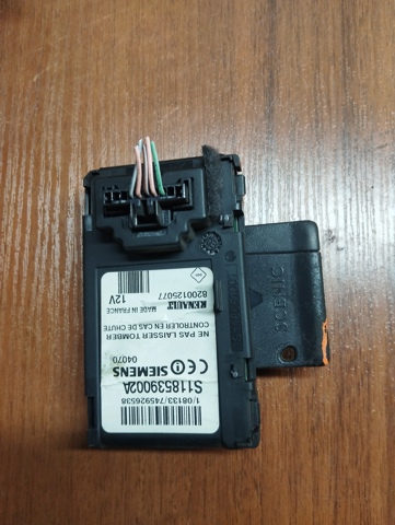 RENAULT 215842882A Блок управления двигателем в наличии Черновцы