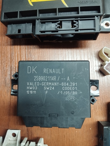 237100914R RENAULT Блок управления двигателем купить в Львов