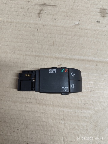 RENAULT 255522448R Многофункциональный джойстик управления в наличии Винница