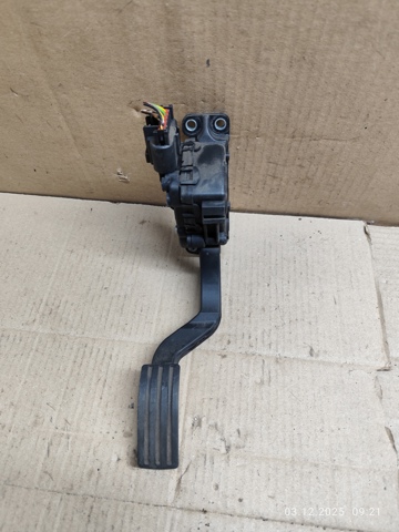Педаль акселератора 2S619F836AB FORD