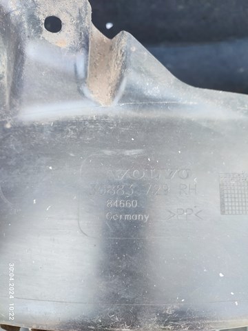 VOLVO 30883729 Подкрылок крыла переднего правый в наличии Винница