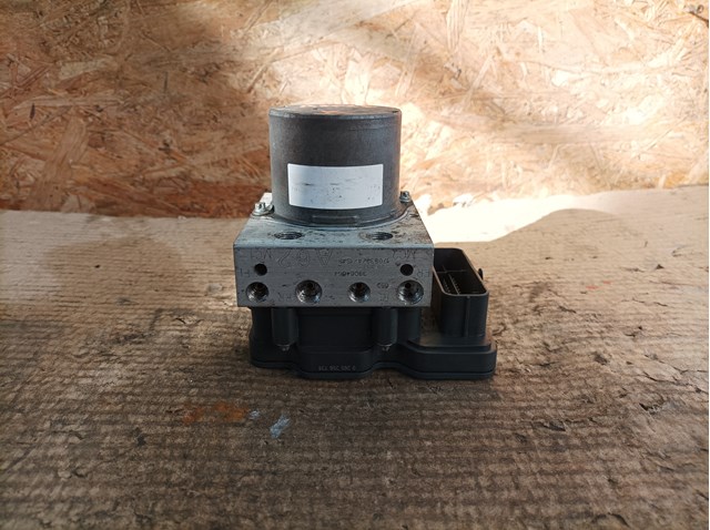 Блок управления ABS 39064664 OPEL