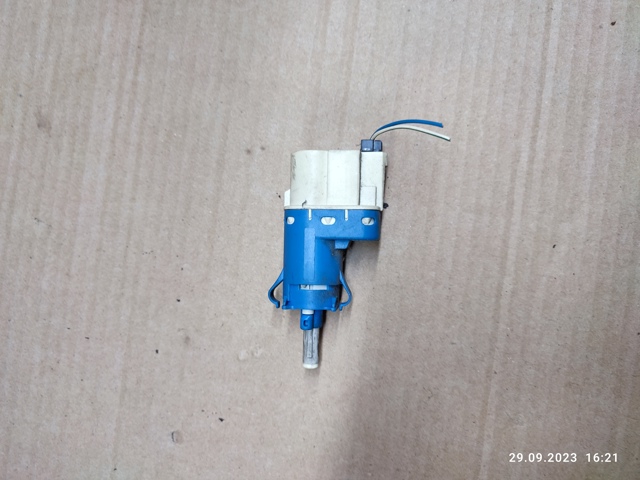 3M5T9C872AB Датчик стоп сигнала купить Ужгород