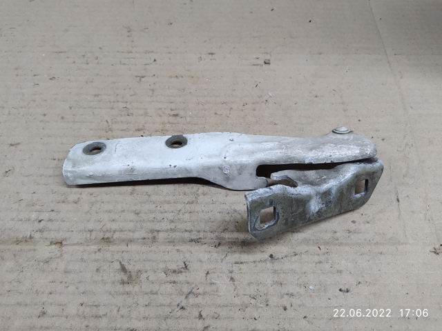 FIAT 46782384 Петля капота левая в наличии Кривой Рог