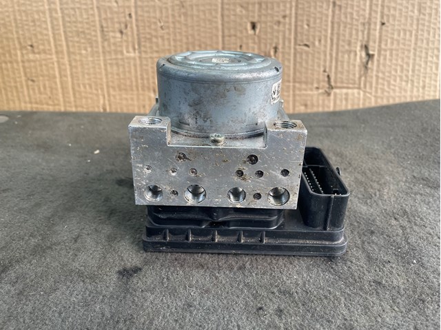 Блок управления ABS 476607355R RENAULT