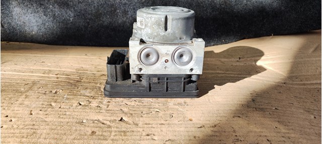 Блок управления ABS 476608804R RENAULT