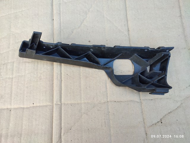 4M5117E856AC Кронштейн бампера переднего правый купить Каменское