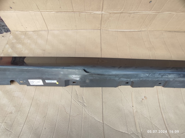 BMW 51777184774 Порог внешний правый в наличии Черкассы