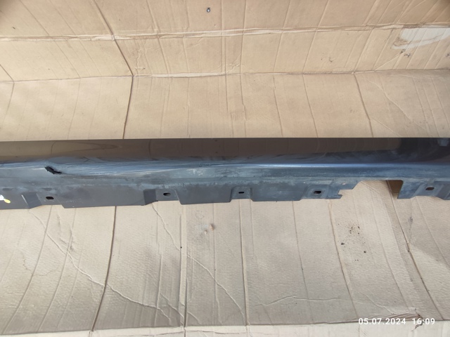 51777184774 BMW Порог внешний правый купить в Хмельницкий