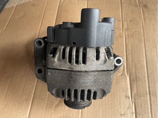 Автомобильный генератор 51784847 FIAT
