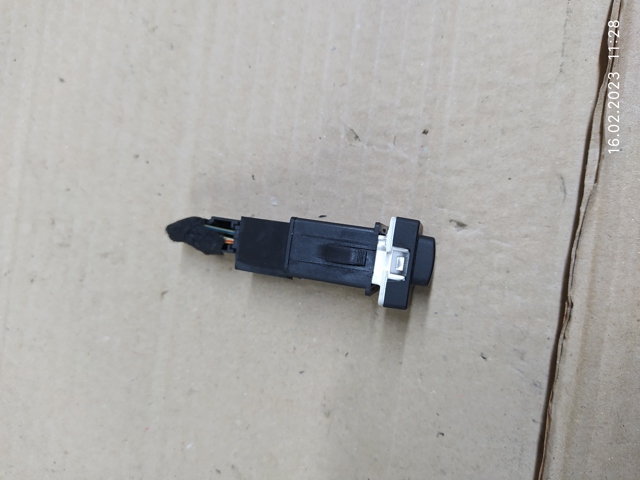 VAG 5J0959621C в наличии Житомир